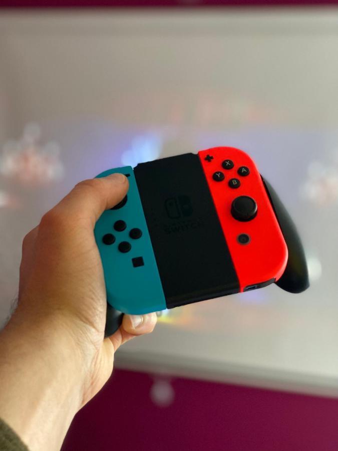 Capsule Groovy-Jacuzzi-Sauna-Billard-Netflix- Nintendo Switch & Jeux Mons Esterno foto