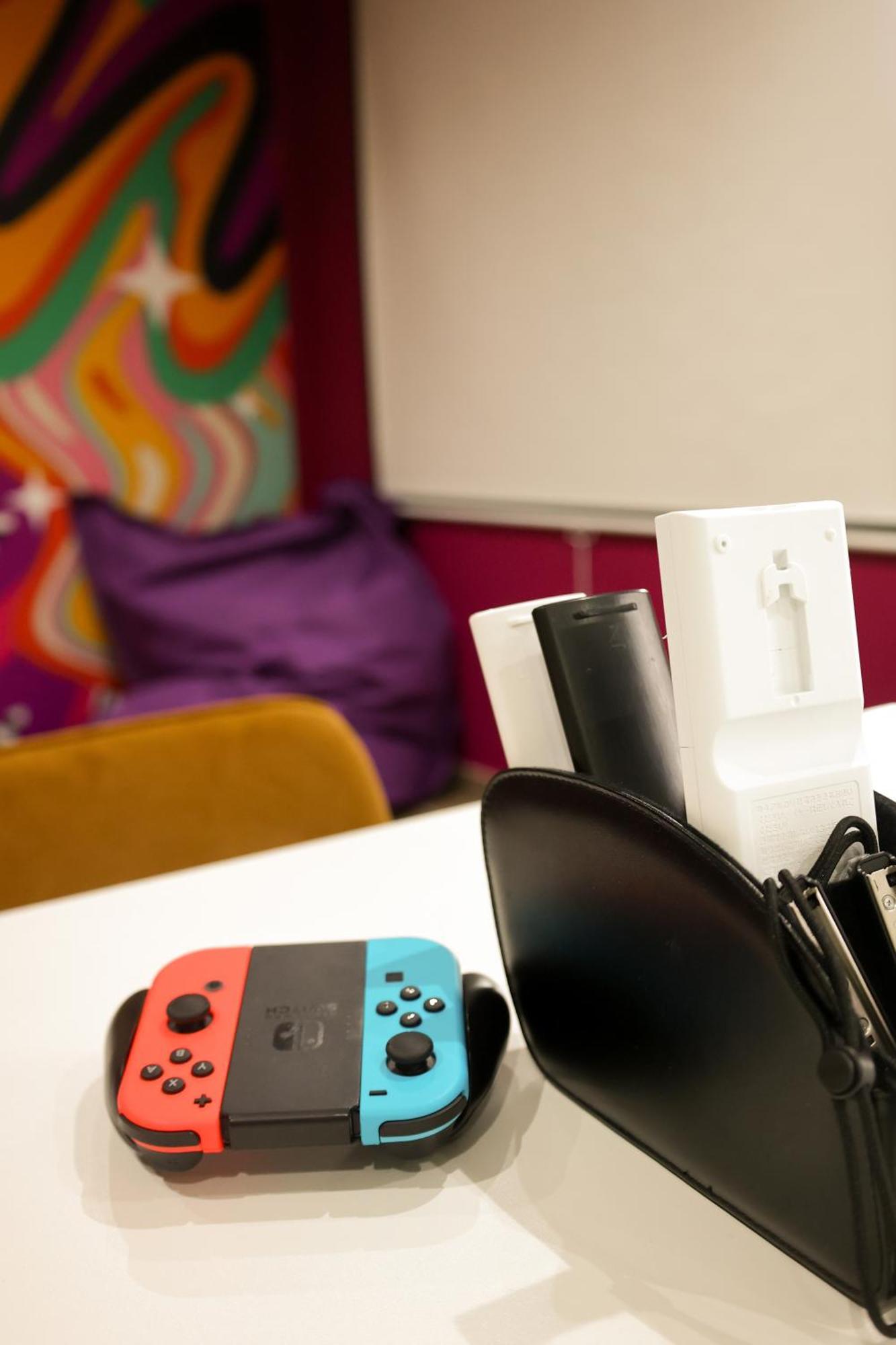 Capsule Groovy-Jacuzzi-Sauna-Billard-Netflix- Nintendo Switch & Jeux Mons Esterno foto