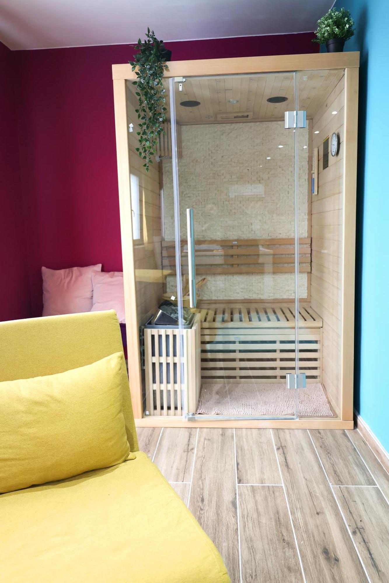 Capsule Groovy-Jacuzzi-Sauna-Billard-Netflix- Nintendo Switch & Jeux Mons Esterno foto