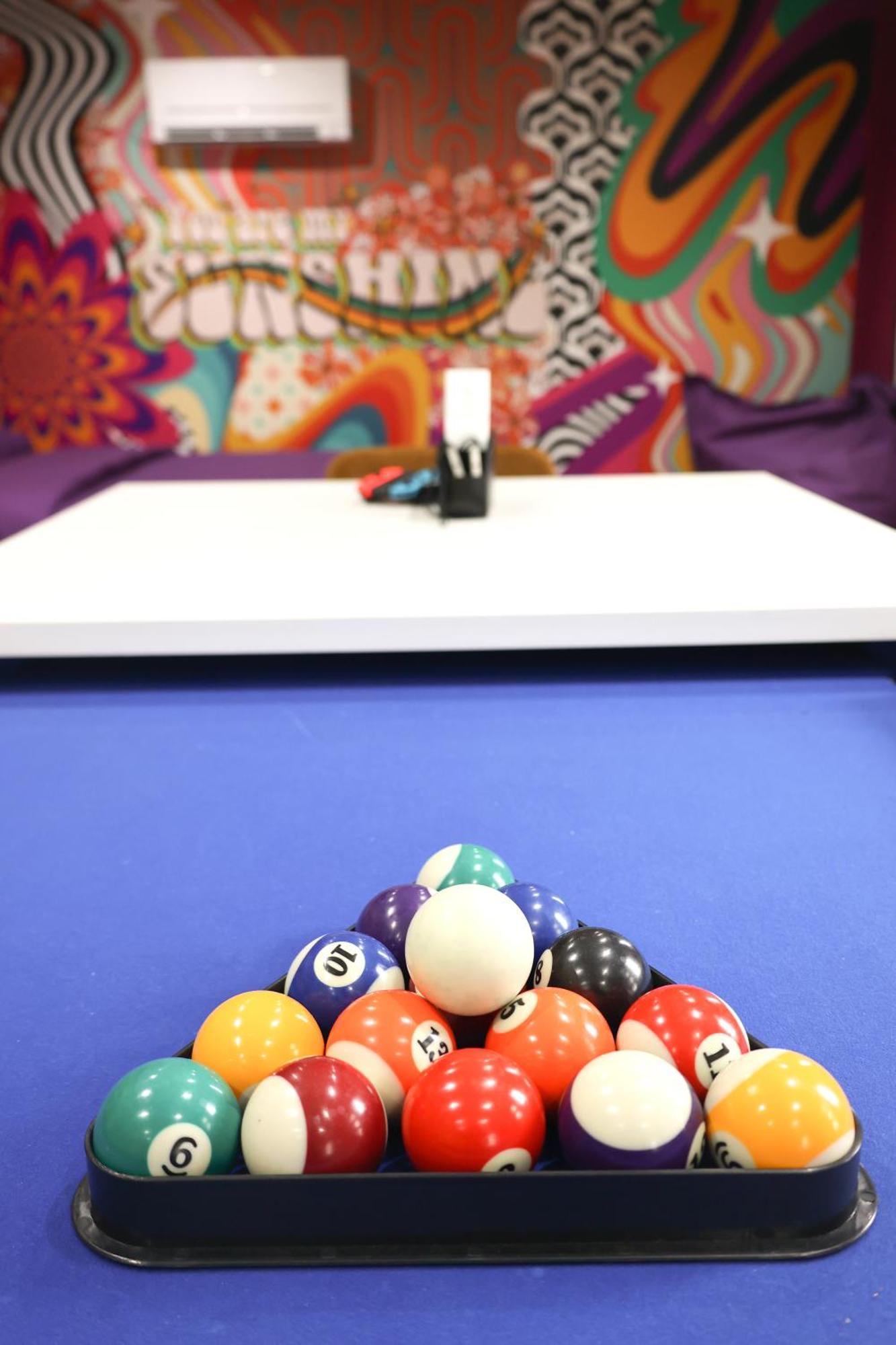 Capsule Groovy-Jacuzzi-Sauna-Billard-Netflix- Nintendo Switch & Jeux Mons Esterno foto