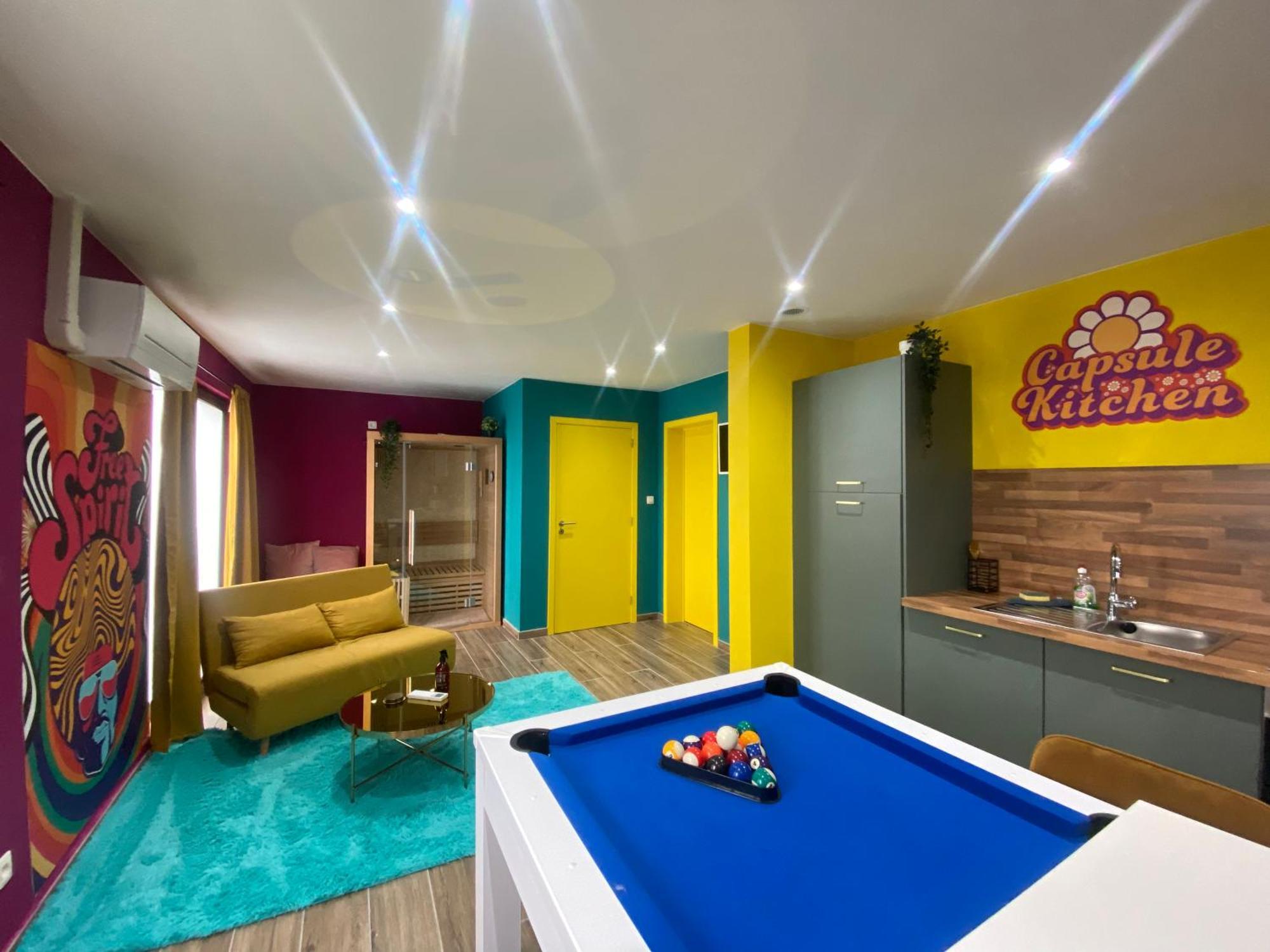 Capsule Groovy-Jacuzzi-Sauna-Billard-Netflix- Nintendo Switch & Jeux Mons Esterno foto